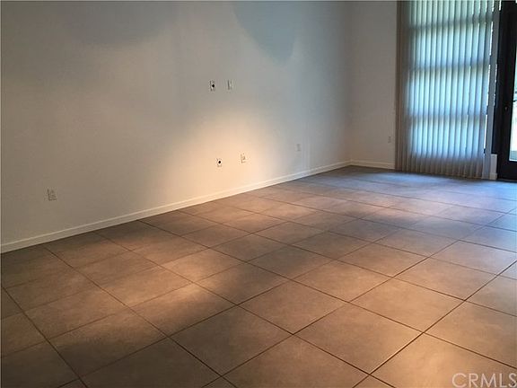 5th image of 133 The Promenade N Unit 435