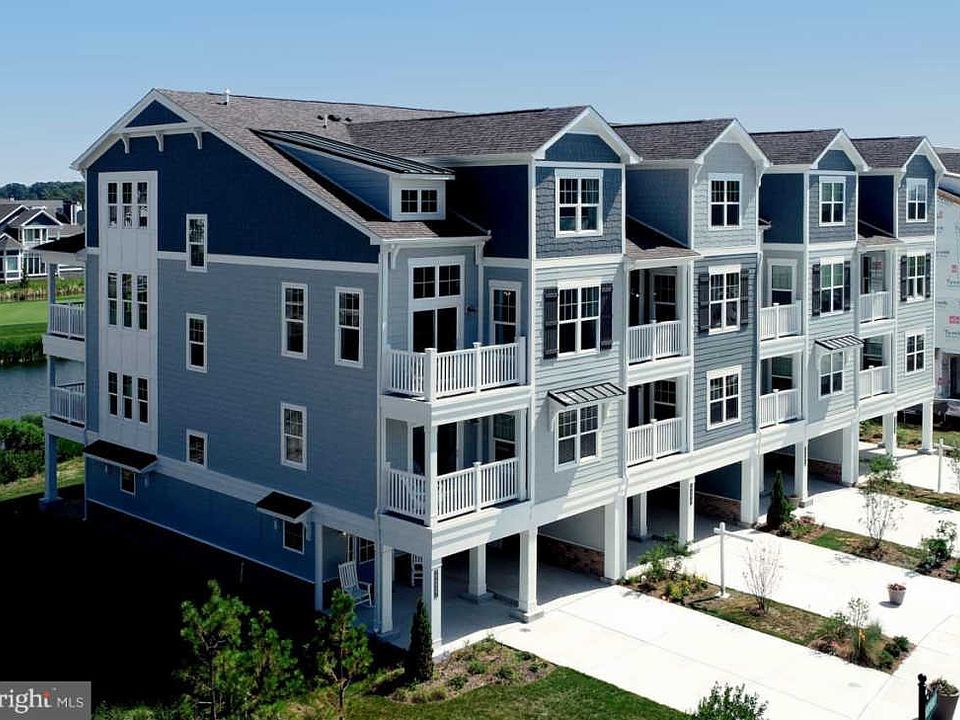 1st image of 22027 Crestview Dr #1135