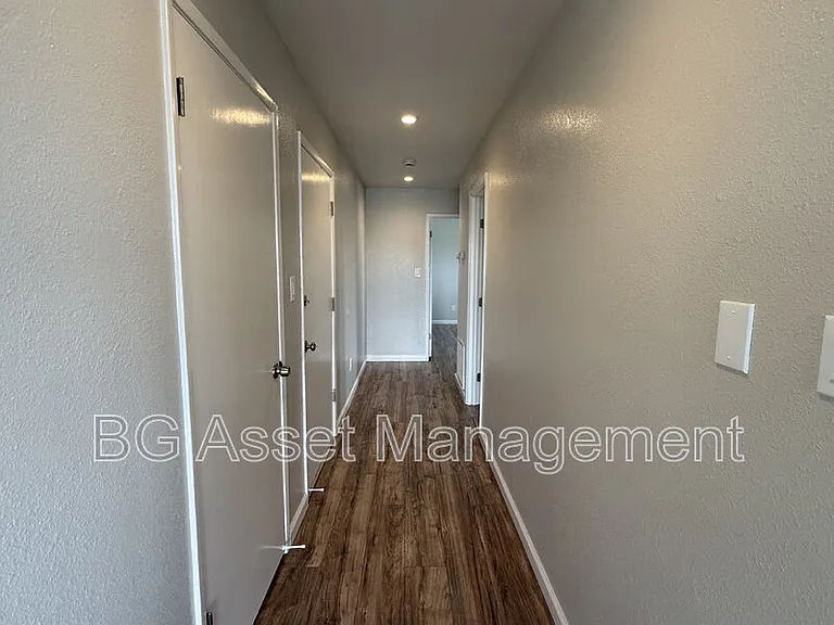 50 Frey Pl #4 — Photo 16