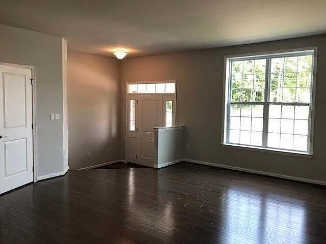 2780 Ashcombe Dr — Photo 10