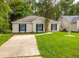 31180 Lydia St, Lacombe, LA 70445