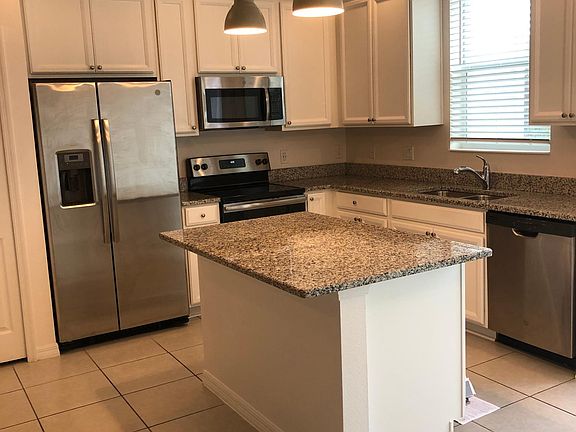 4th image of 6905 Tussilago Way