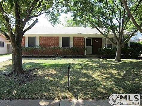 1st image of 1616 Japonica Ln