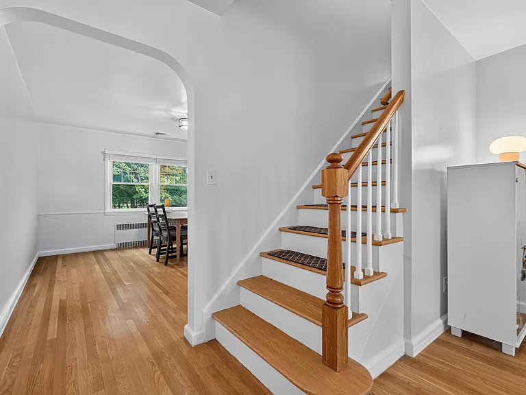7 Glenwood Ave — Photo 9