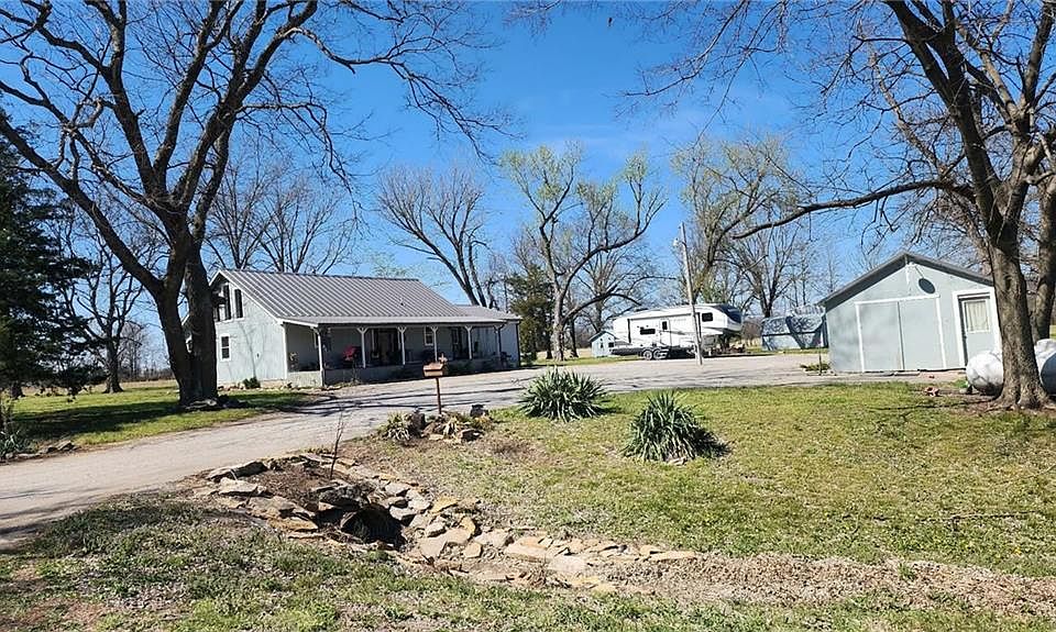 1st image of 488 W 640th Ave