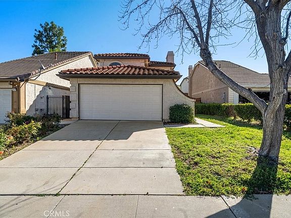 2nd image of 832 Chelsea Ct