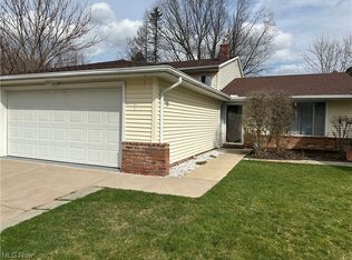 6577 Arbordale Ave, Solon, OH 44139