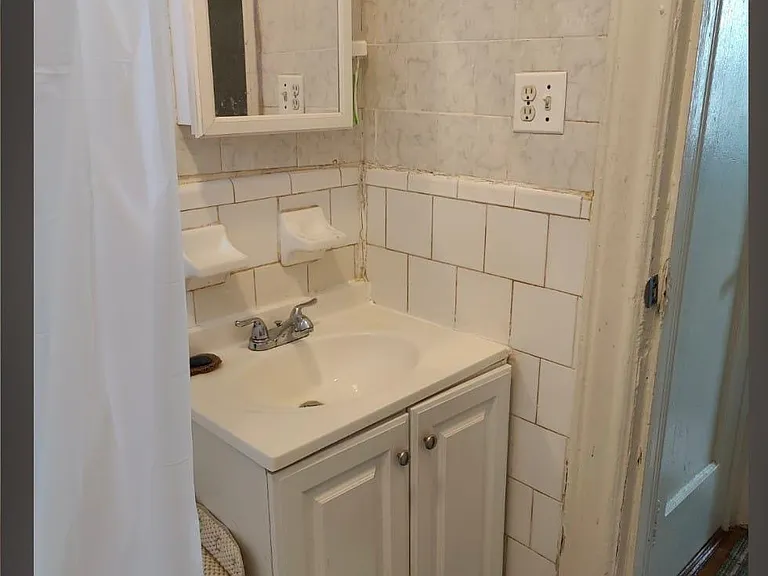 2709 Clarendon Rd #C3 — Photo 14