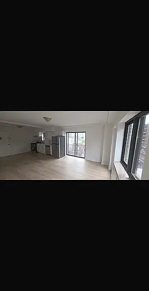 27-35 21st St #4AA — Photo 1