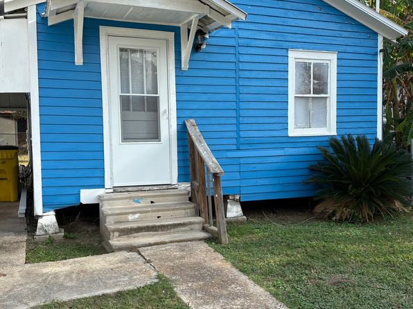 (undisclosed Address)