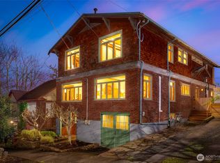 2117 N 36th St, Seattle, WA 98103