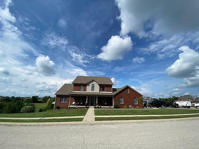 1st image of 104 Summer Glenn Ct