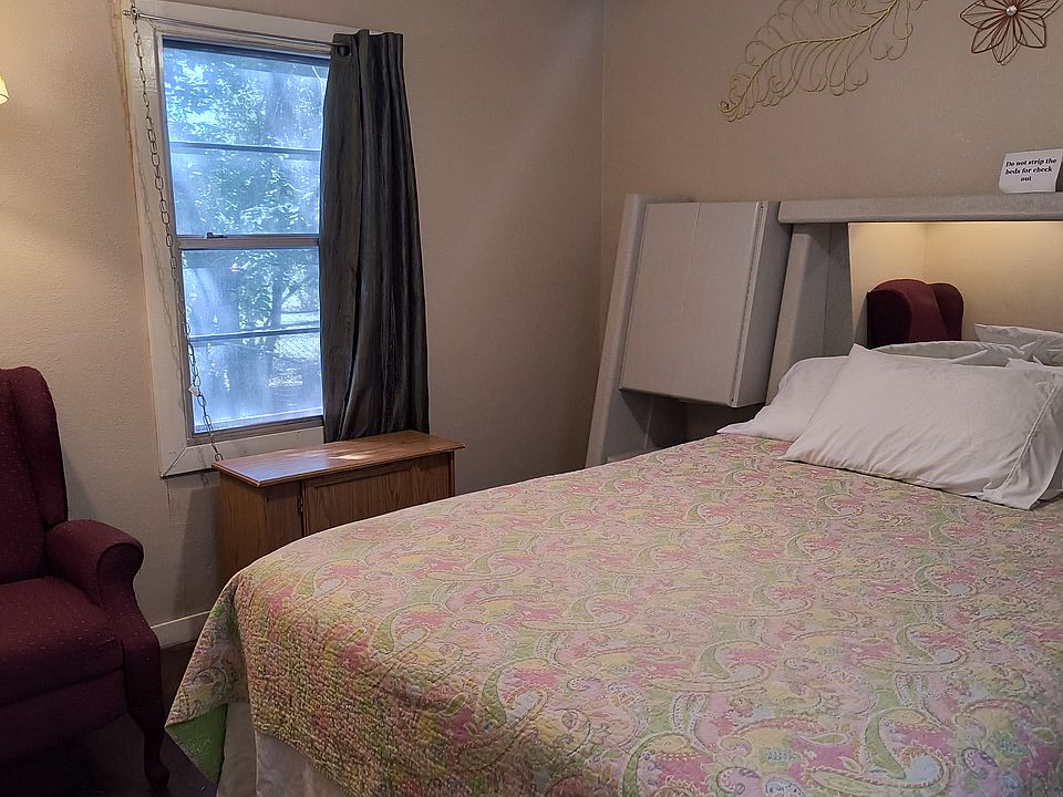 1st image of 2303 Herrington St #2