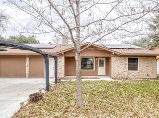 2114 Bel Air Dr, Taylor, TX 76574