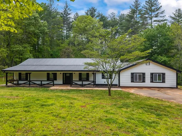 435 Dogwood Way, Blue Ridge, GA 30513