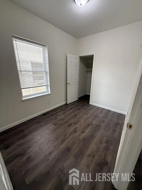4 bed, 7.0 bath, 3043 sqft, $3,200 — Photo 3