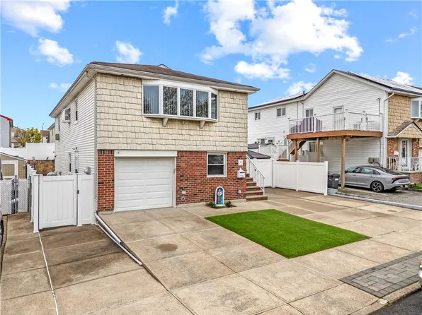 64 Tynan St, Staten Island, NY 10312