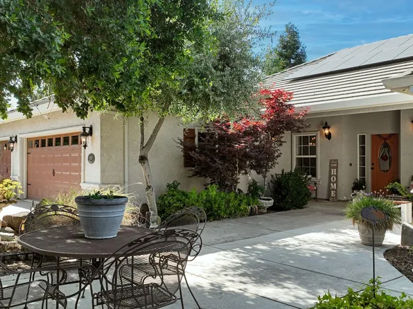 2037 Greenbriar Rd, Valley Springs, CA 95252