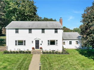 44 Holbrook Rd, West Hartford, CT 06107