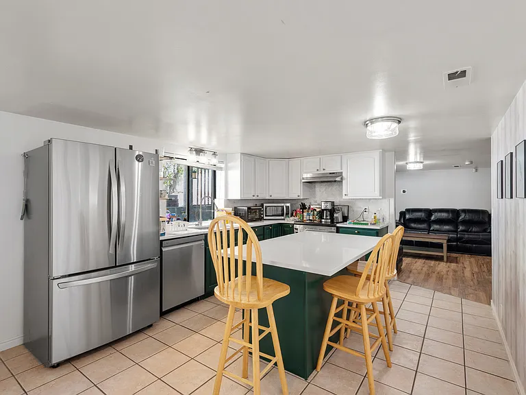 7402 S Temple Dr #A — Photo 8