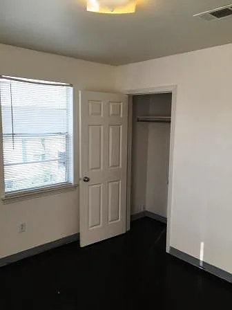 1406 Independence St — Photo 4