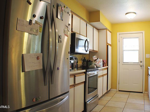 3rd image of 1309 E WESLEYAN Drive