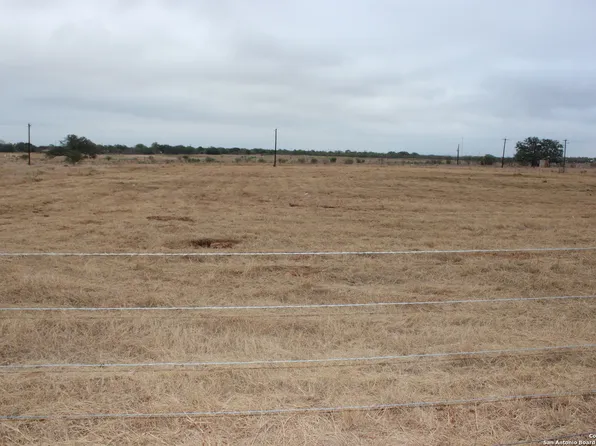 793 FM 462 LOT 20, Moore, TX 78057