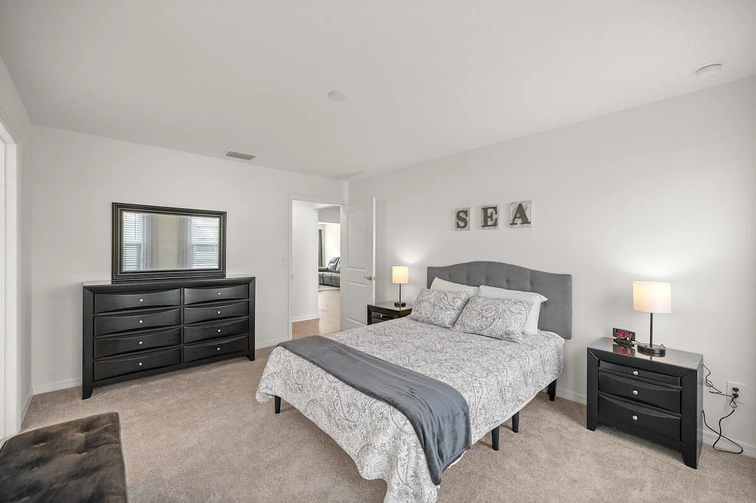 3 bed, 2.0 bath, $3,750 — Photo 4