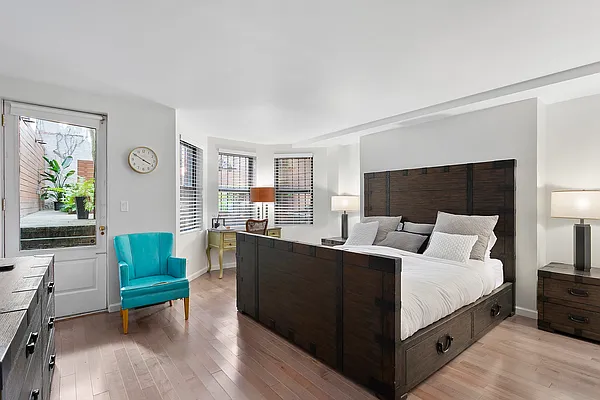 Sold by Compass | media 8