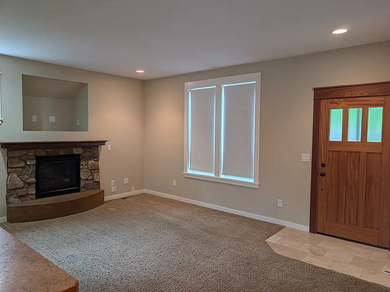 1135 W 28th Ave — Photo 9