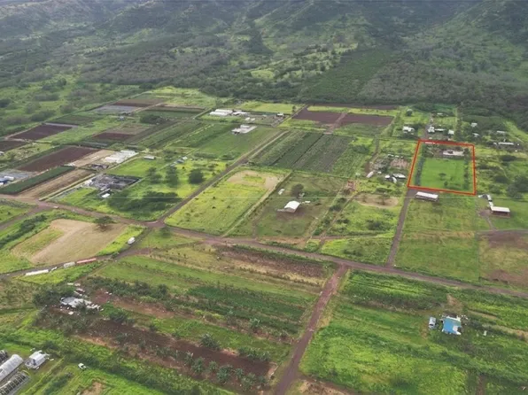 68-670 Farrington Hwy #35, Waialua, HI 96791