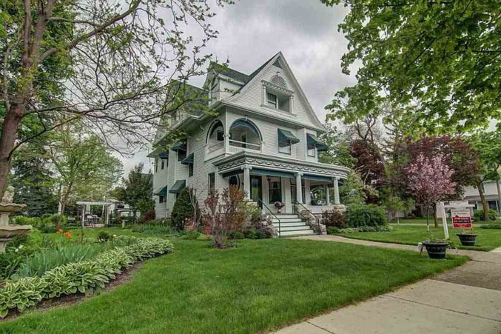 100 S Van Buren St, Stoughton, WI 53589 Zillow