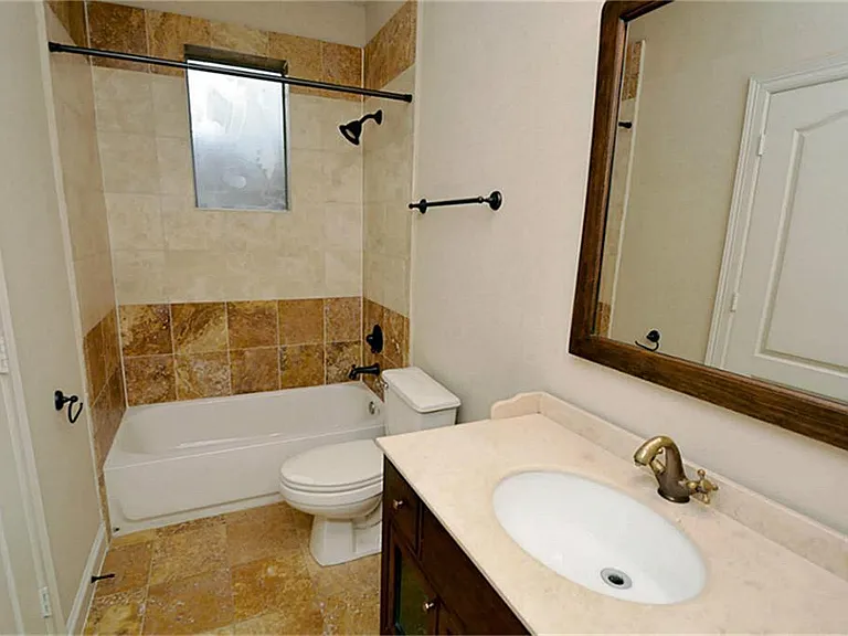 6310 Hamman St #C — Photo 12