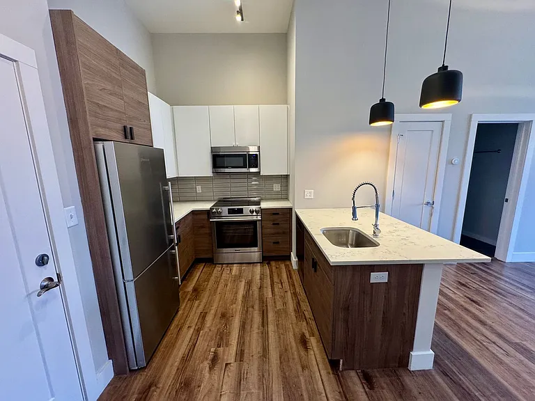 415 Debaliviere Ave — Photo 45