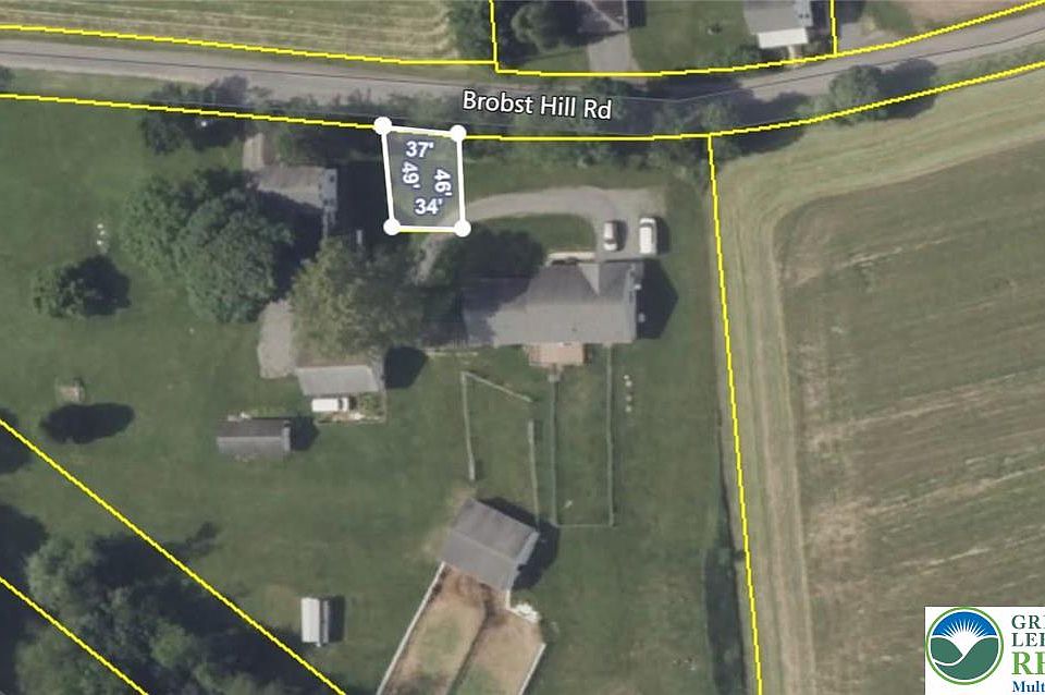 2nd image of 7866 Brobst Hill Rd