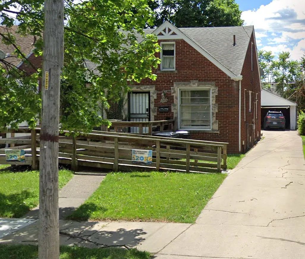 3 bed, 1.5 bath, 1260 sqft, $1,250 — Photo 1