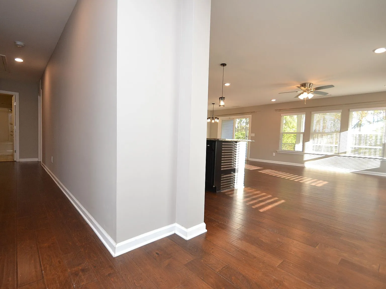 3 bed, 1650 sqft, $2,100 — Photo 3