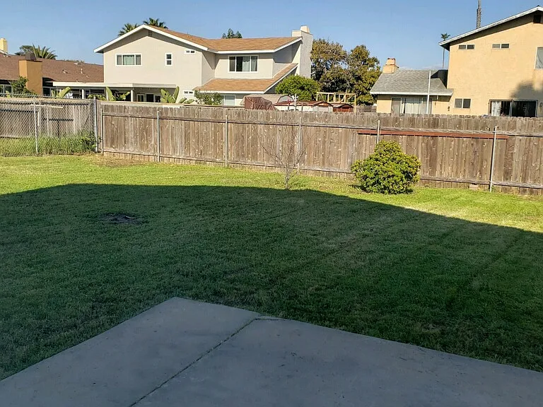 1143 Louden Ln — Photo 13