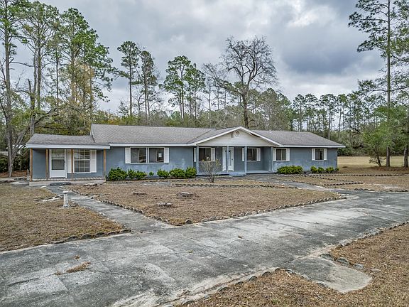 4th image of 8841 Celia Rd