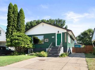117 N 12th St SE, Medicine Hat, AB T1A1V1