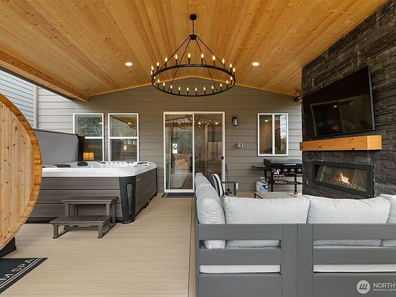 3rd image of 507 186th PL SW