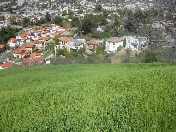 5th image of 2547 Sundown Dr