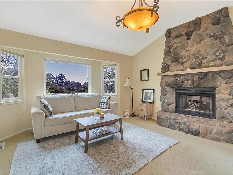 16101 Matilija Dr — Photo 11