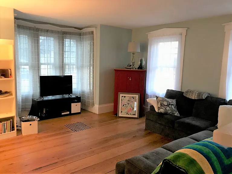48 Thomaston St — Photo 6