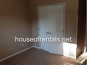 316 Schneider St — Photo 9