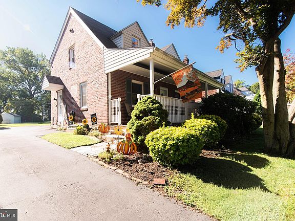 5th image of 214 W Macdade Blvd