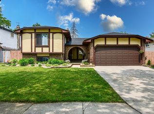 4103 Gloucester Dr, Sterling Heights, MI 48310