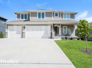 2217 NE Janessa Dr, Blue Springs, MO 64029