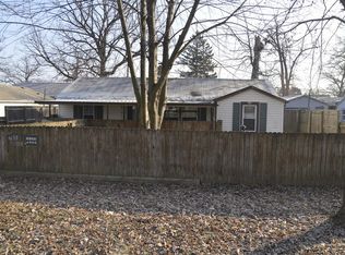 810 S Calhoun St, Aurora, IL 60505