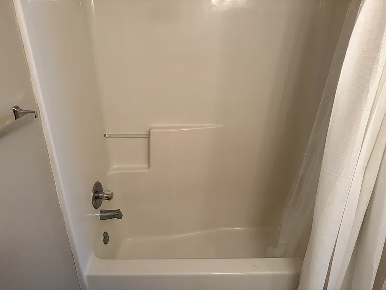 Bathtub